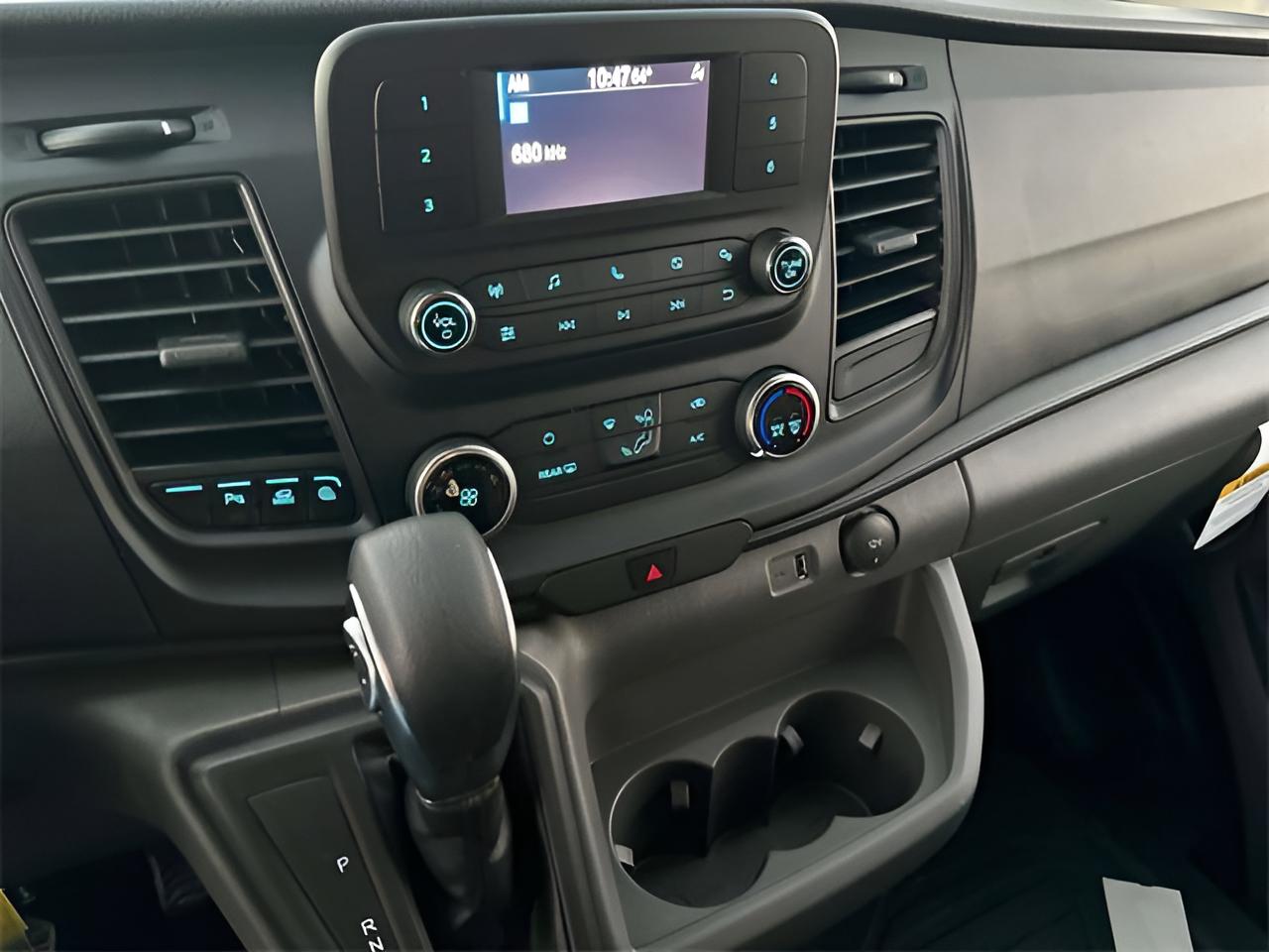2024 Ford Transit-250 Base Low Roof Cargo