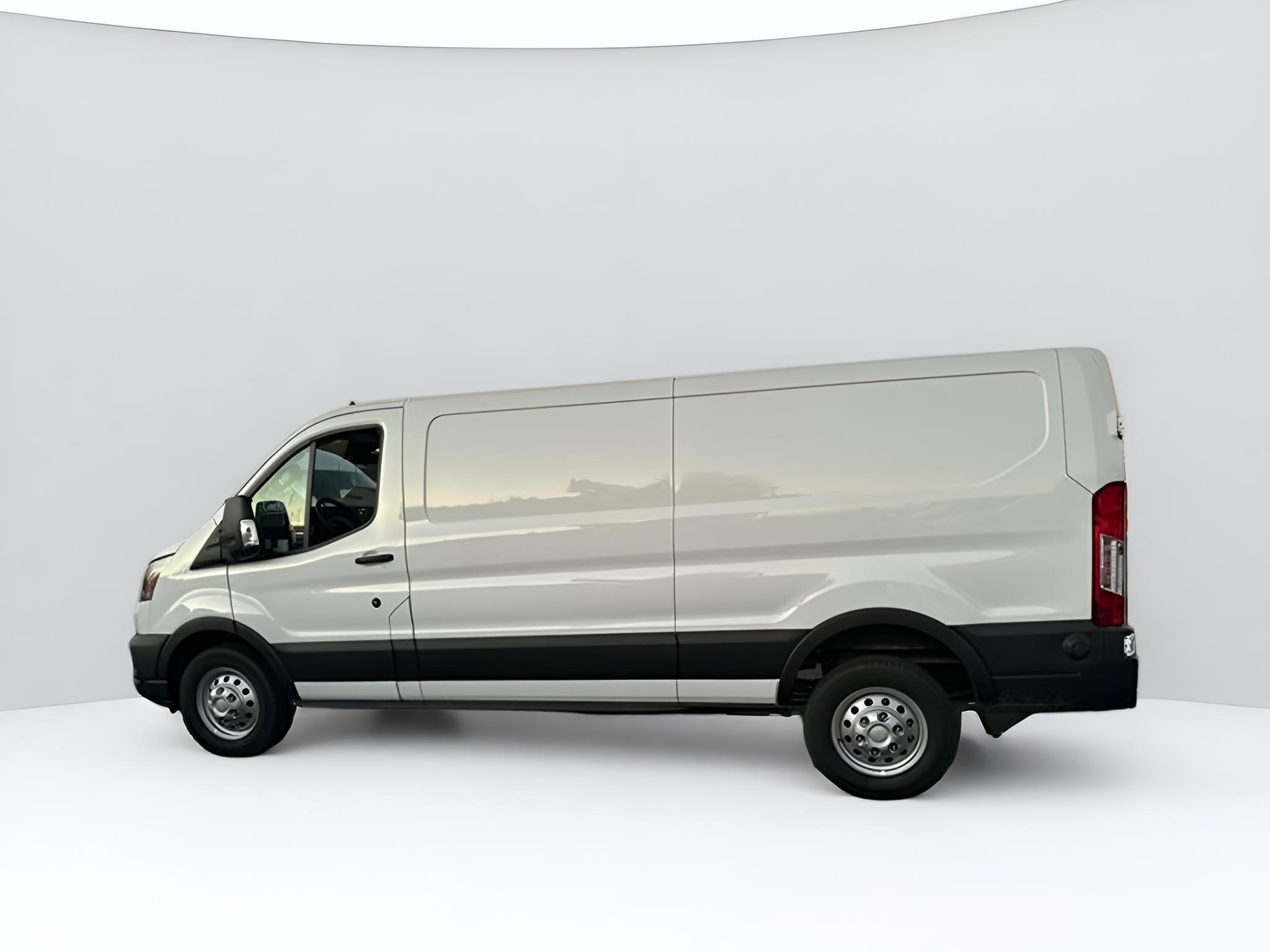 2024 Ford Transit-250 Base Low Roof Cargo