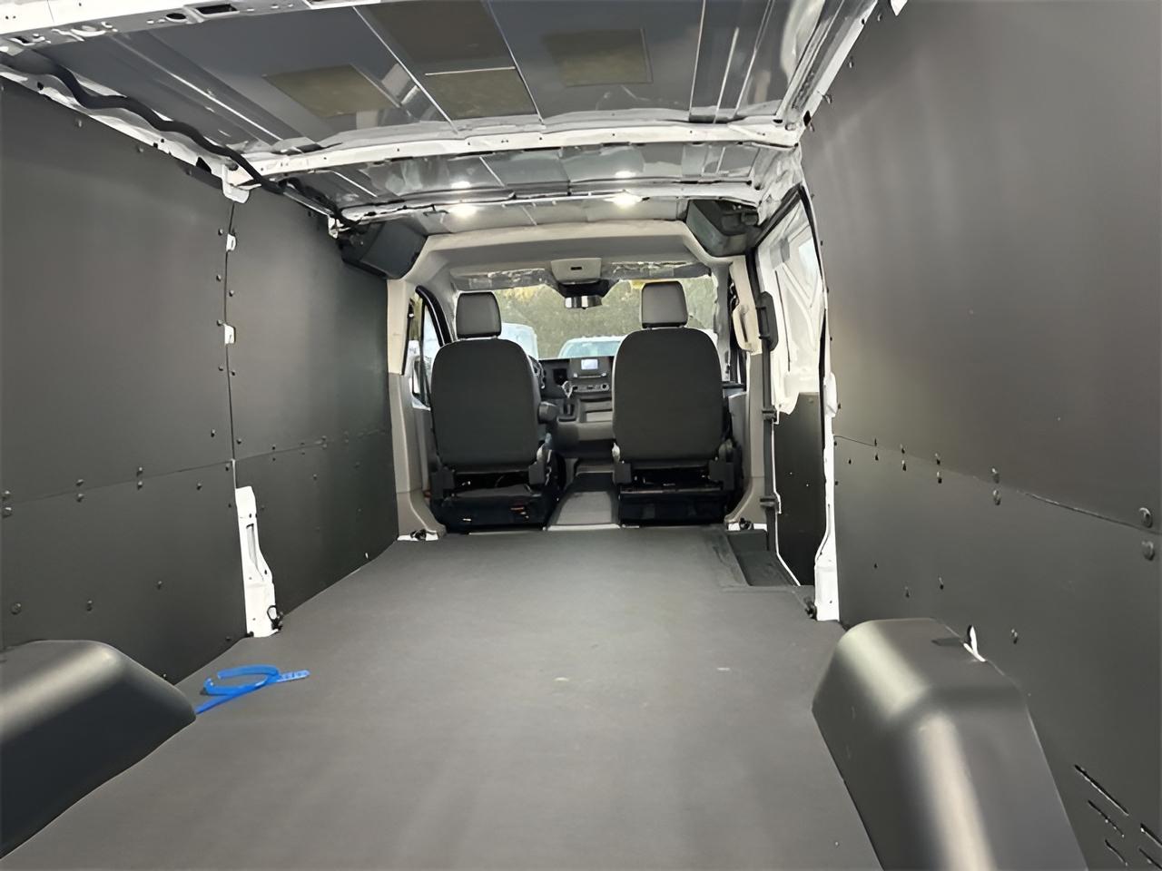 2024 Ford Transit-250 Base Low Roof Cargo