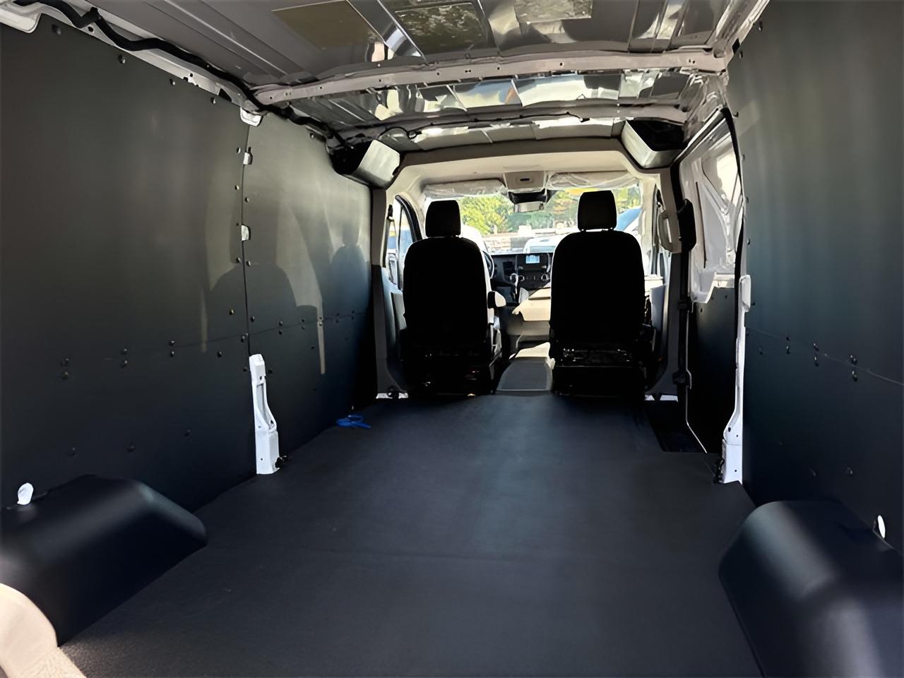 2024 Ford Transit-250 Base Low Roof Cargo