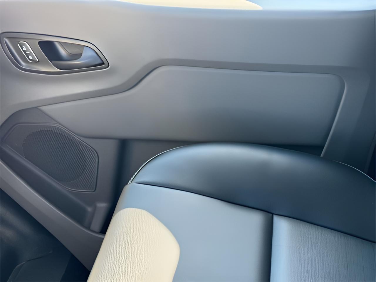 2024 Ford Transit-250 Base Low Roof Cargo