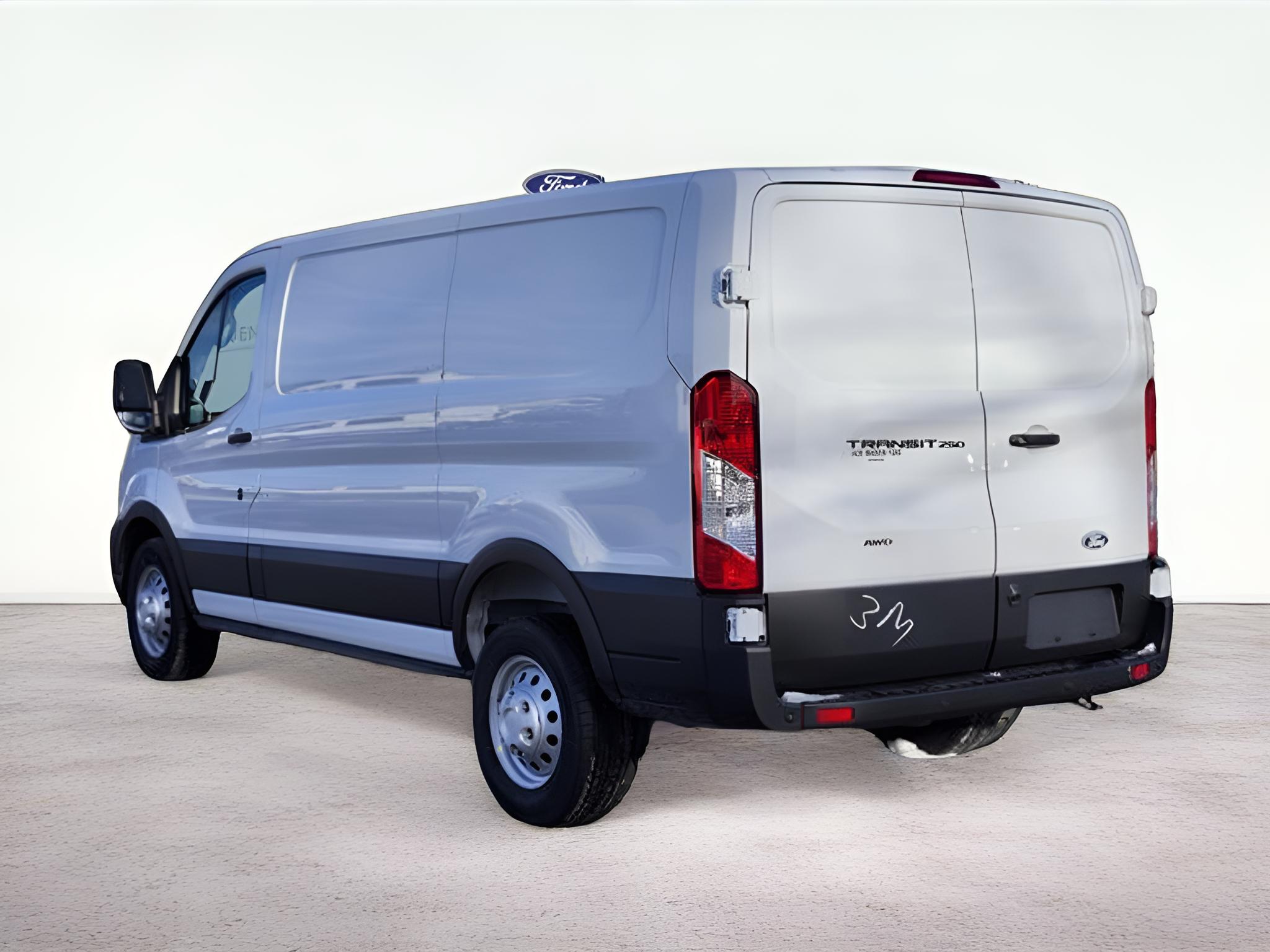 2026 Ford Transit-250 Base