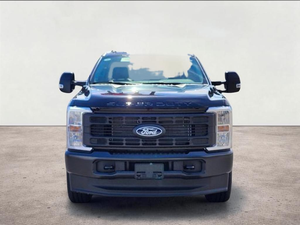 2027 Ford F-350SD XL