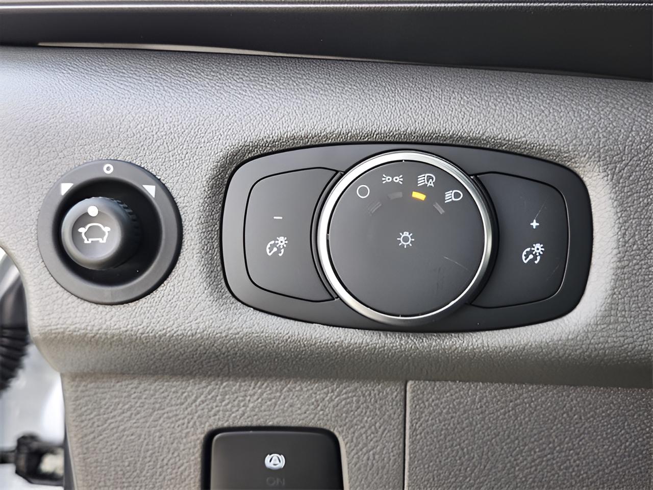 2026 Ford Transit-150 Base