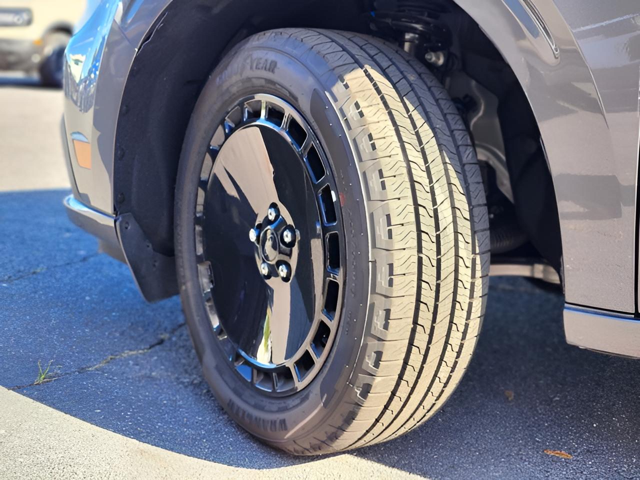 2025 Ford Maverick Lobo High