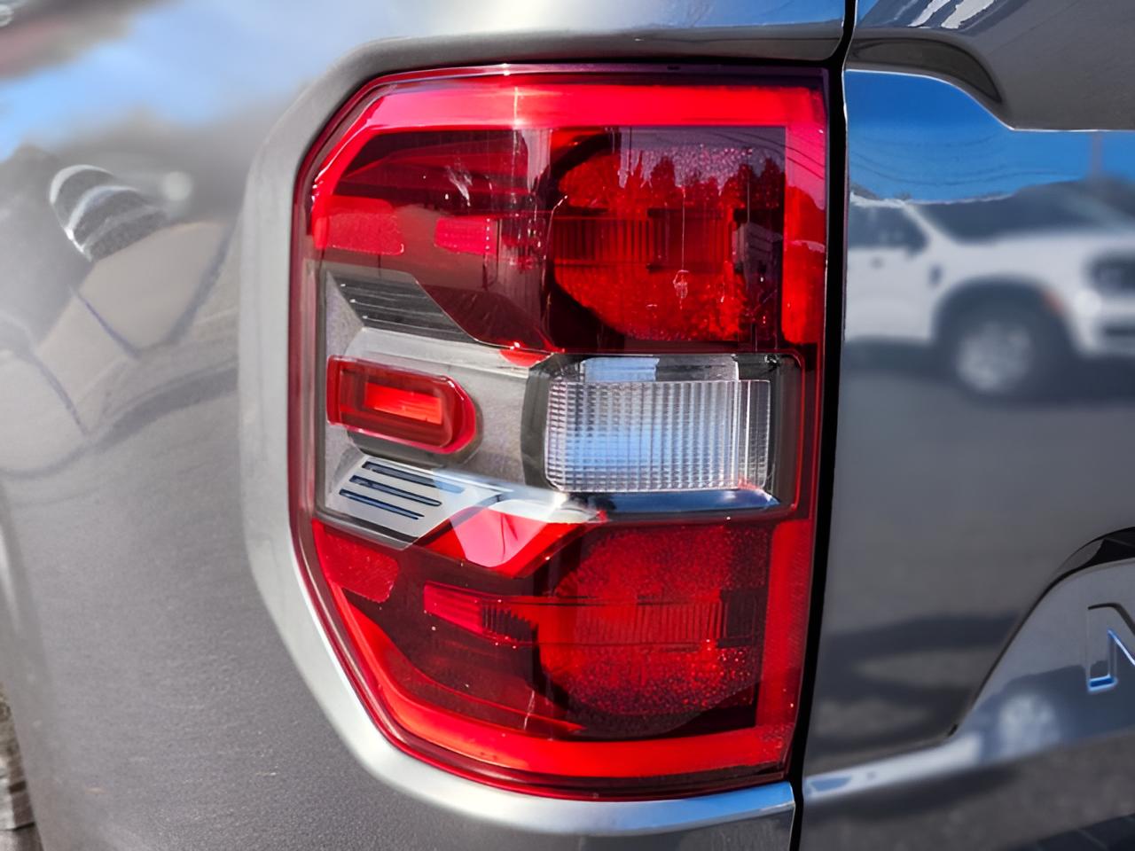 2025 Ford Maverick Lobo High