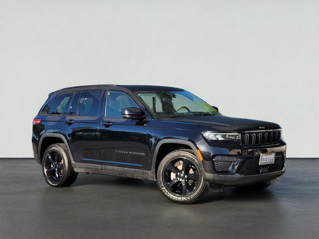 2023 Jeep GRAND CHEROKEE ALTITUDE
