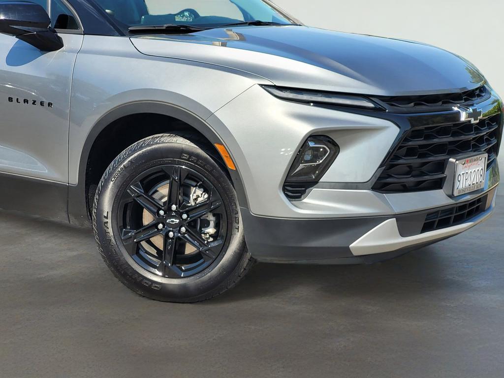2025 Chevrolet BLAZER LT