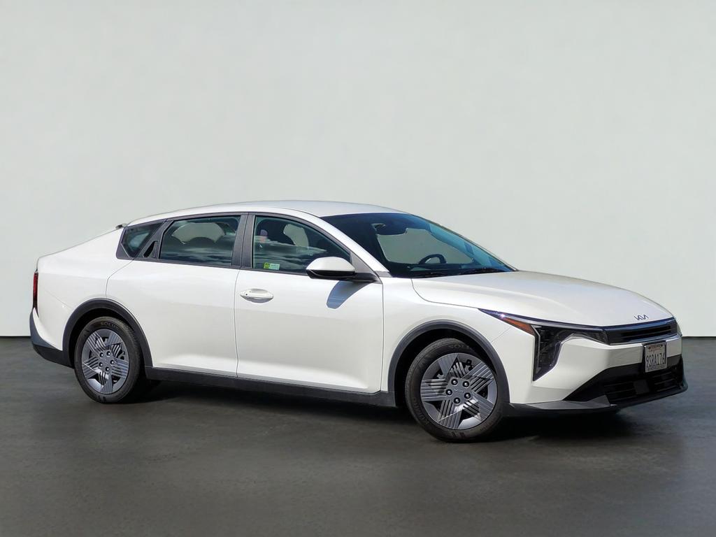 2025 Kia K4 LX