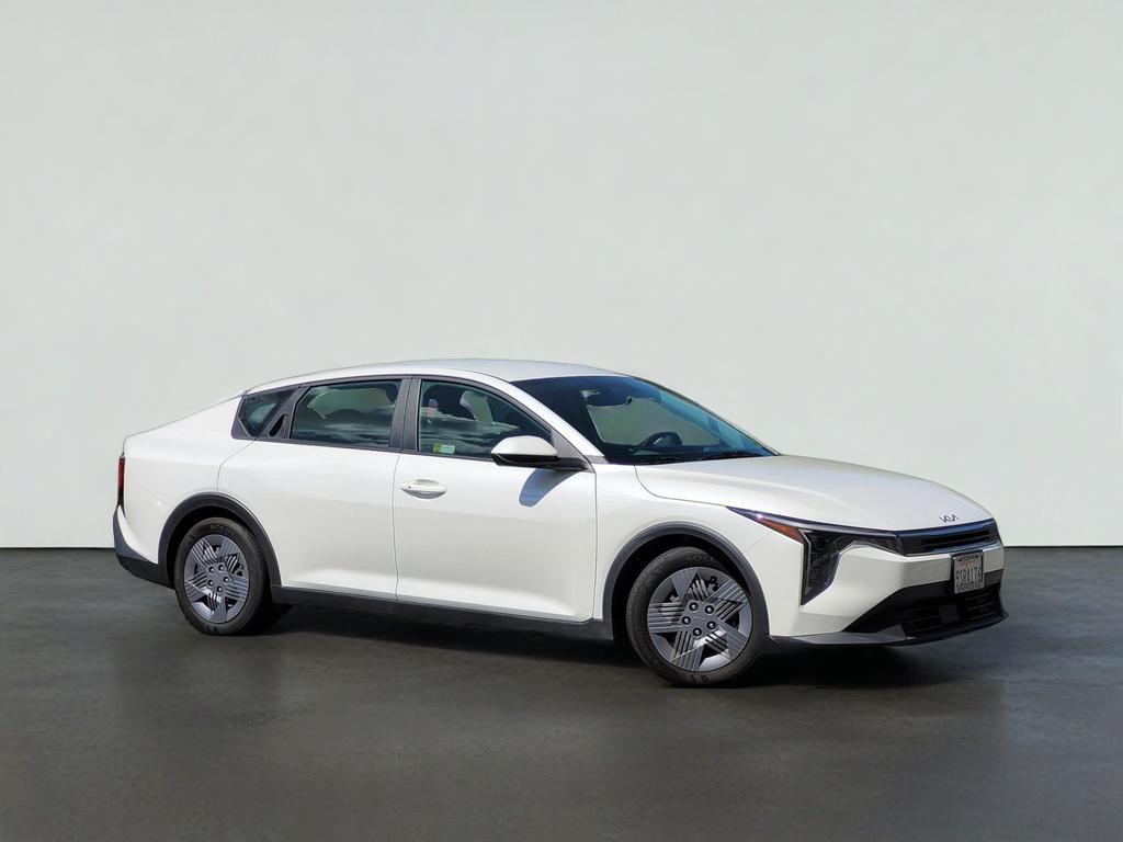 2025 Kia K4 LX