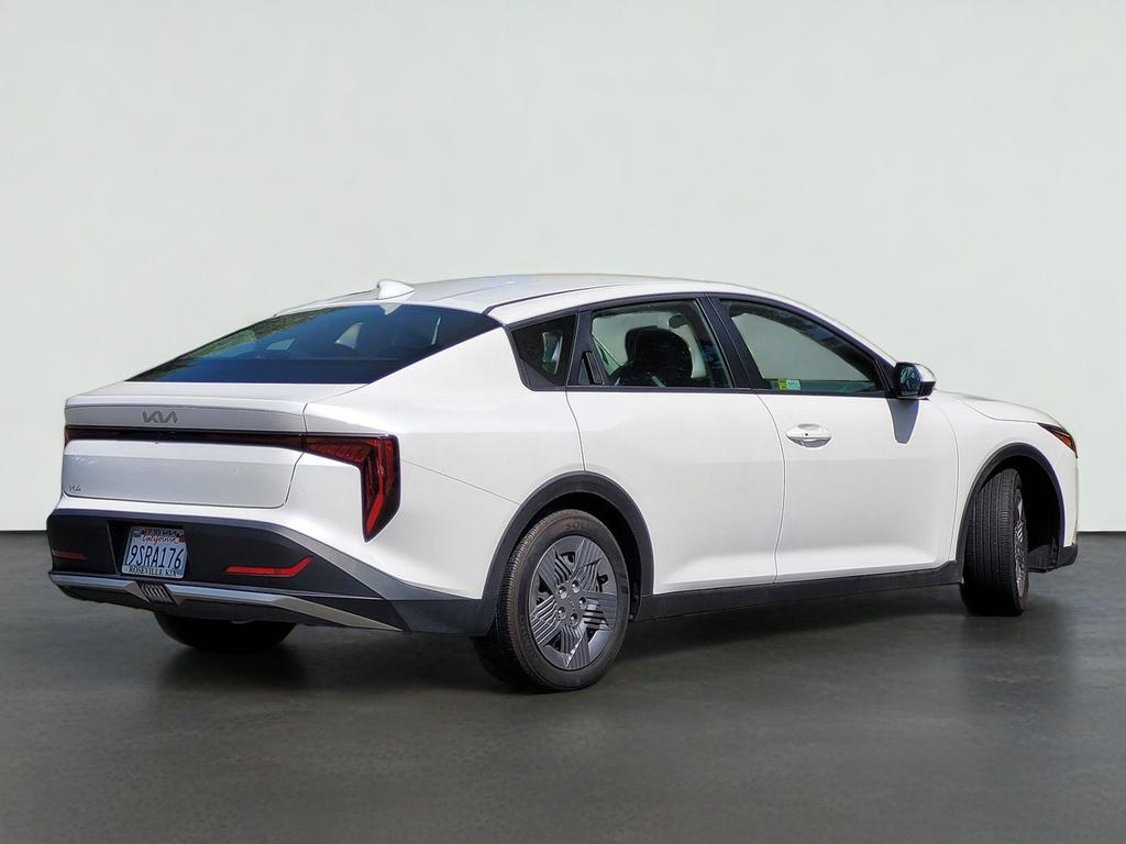 2025 Kia K4 LX