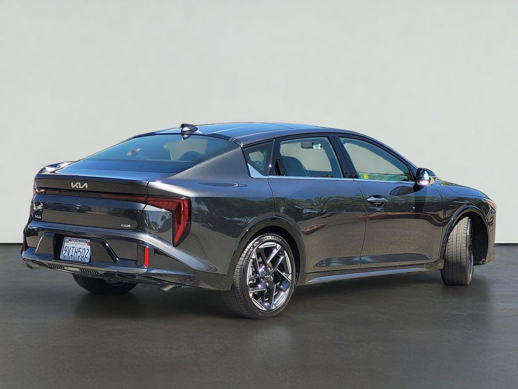 2025 Kia K4 GT-LINE