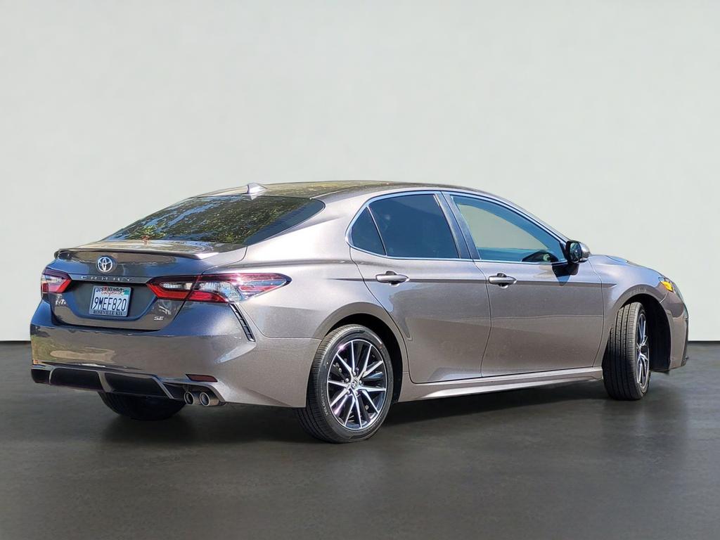2023 Toyota CAMRY SE