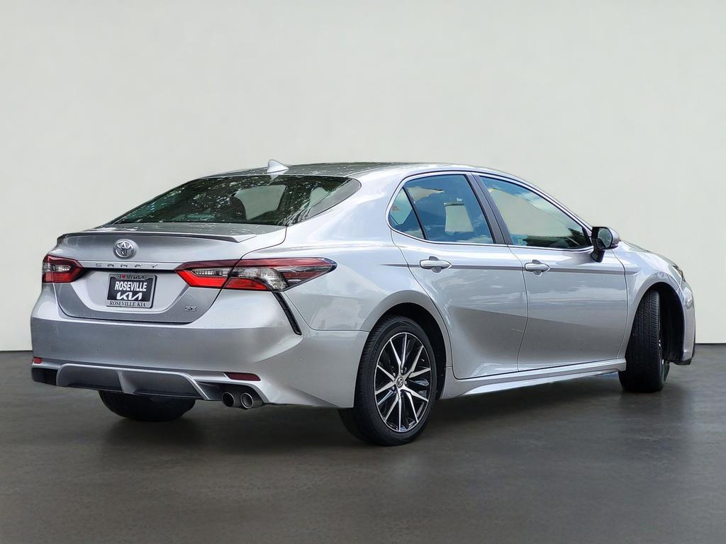 2022 Toyota CAMRY SE