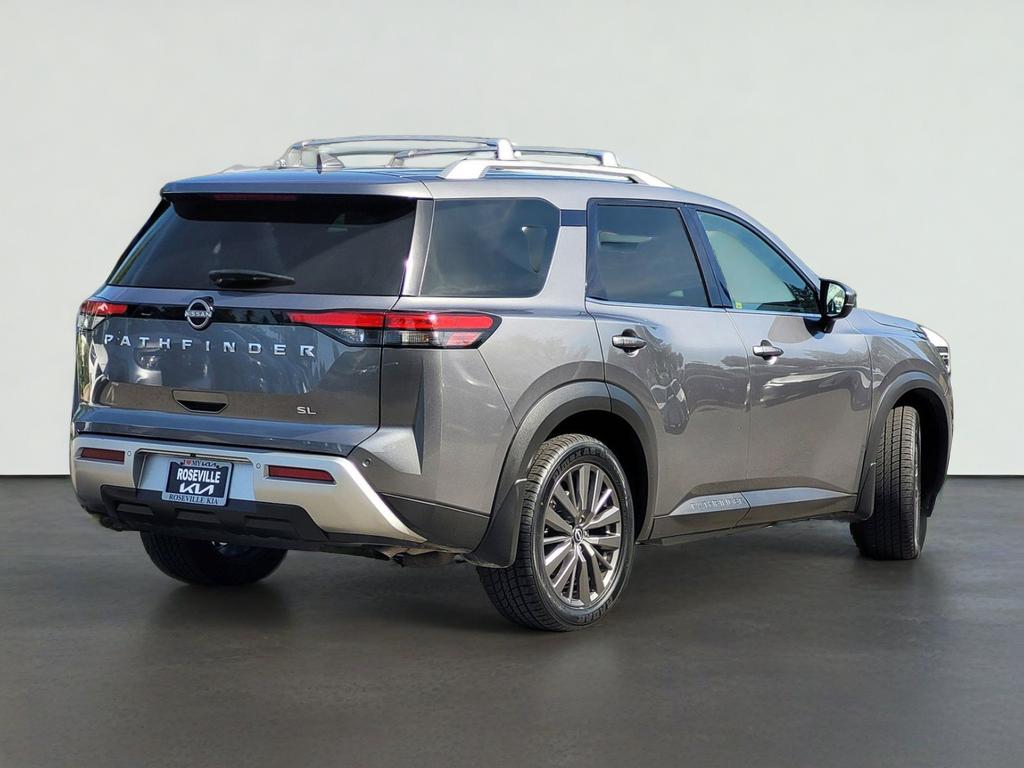 2022 Nissan PATHFINDER SL