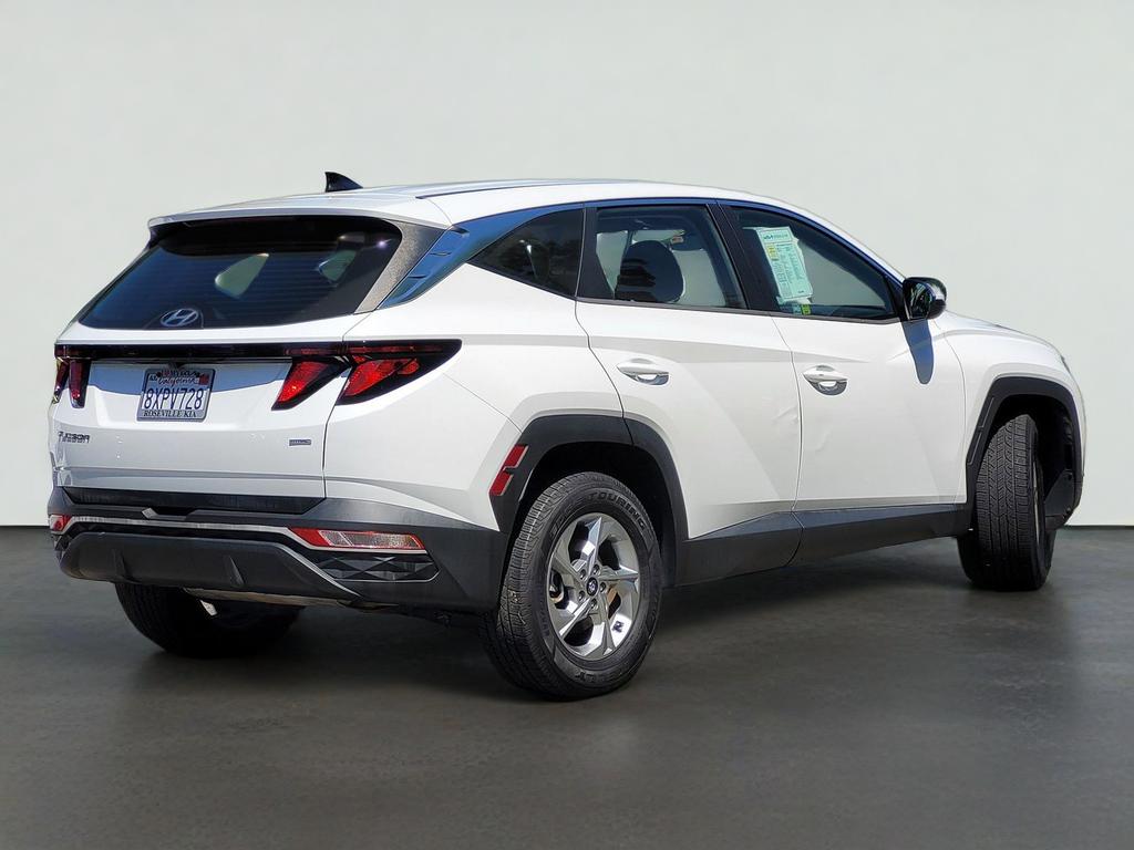 2022 Hyundai TUCSON SE