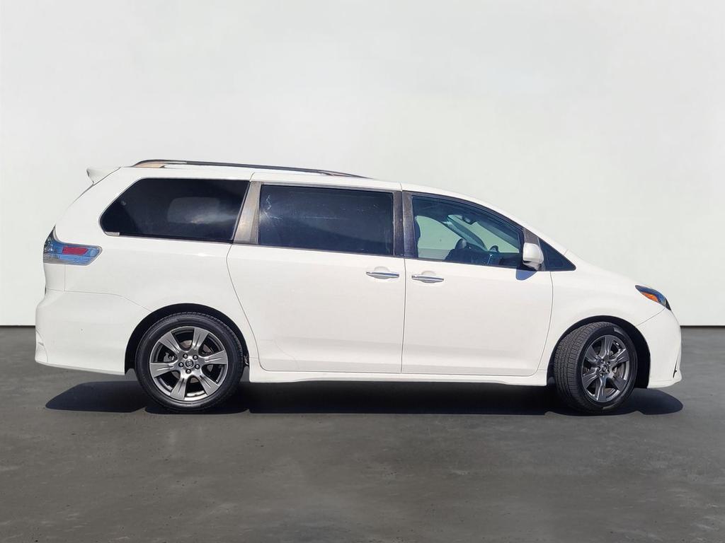 2019 Toyota SIENNA SE PREMIUM