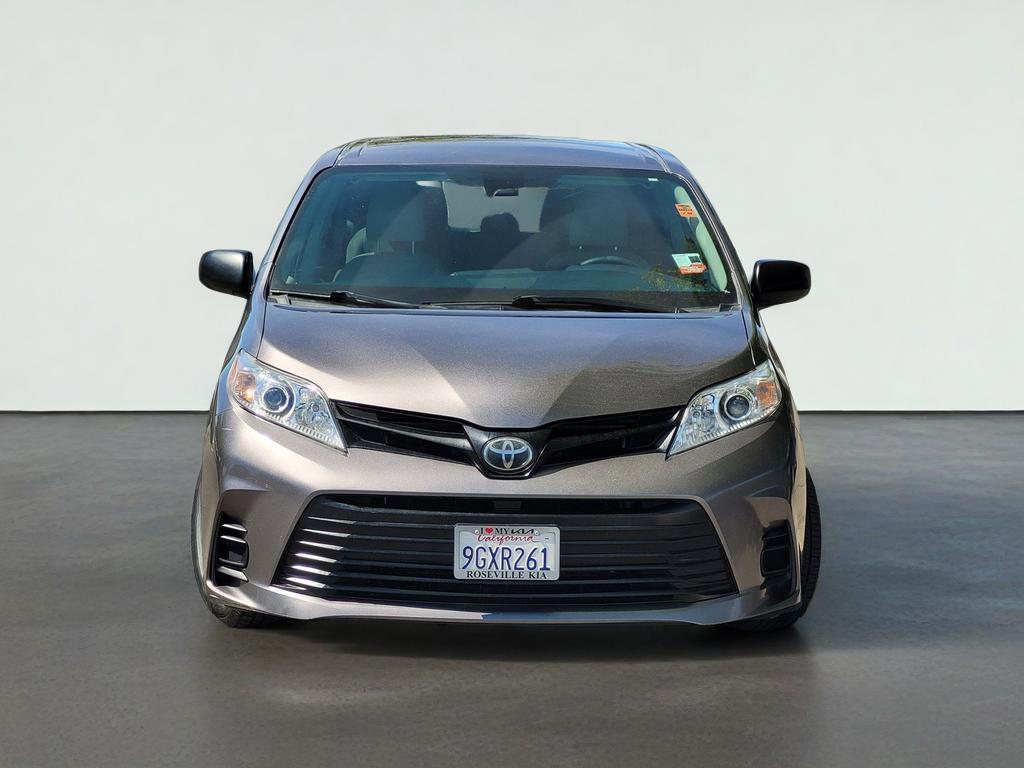 2020 Toyota SIENNA L