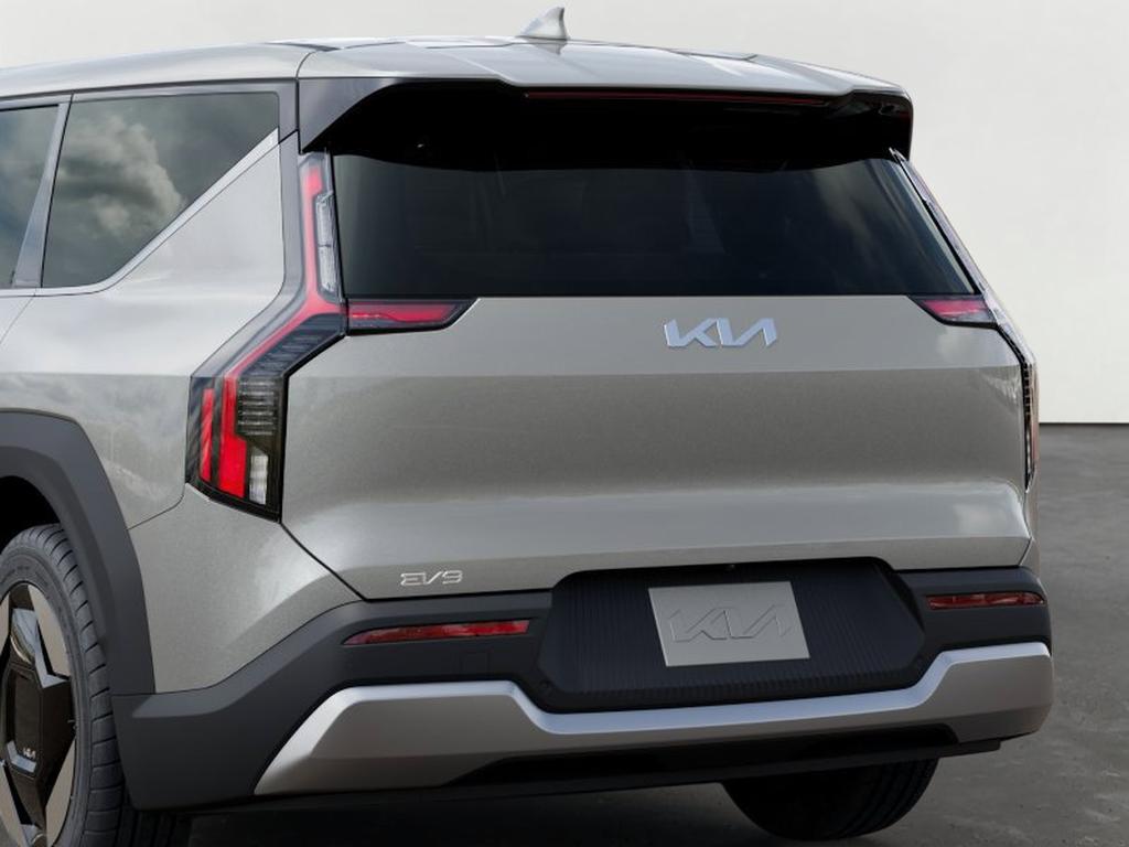 2026 Kia EV9 LIGHT LONG RANGE