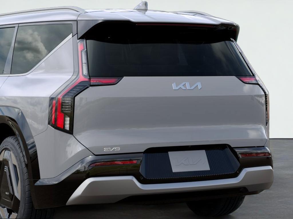 2026 Kia EV9 LAND