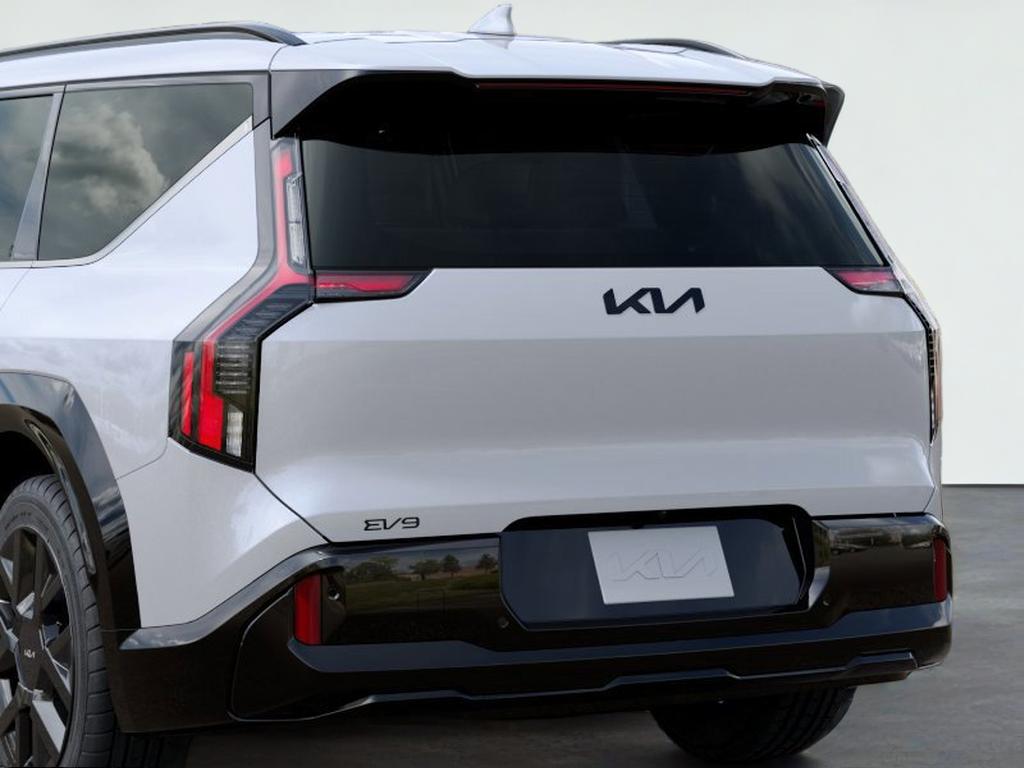 2026 Kia EV9 LAND