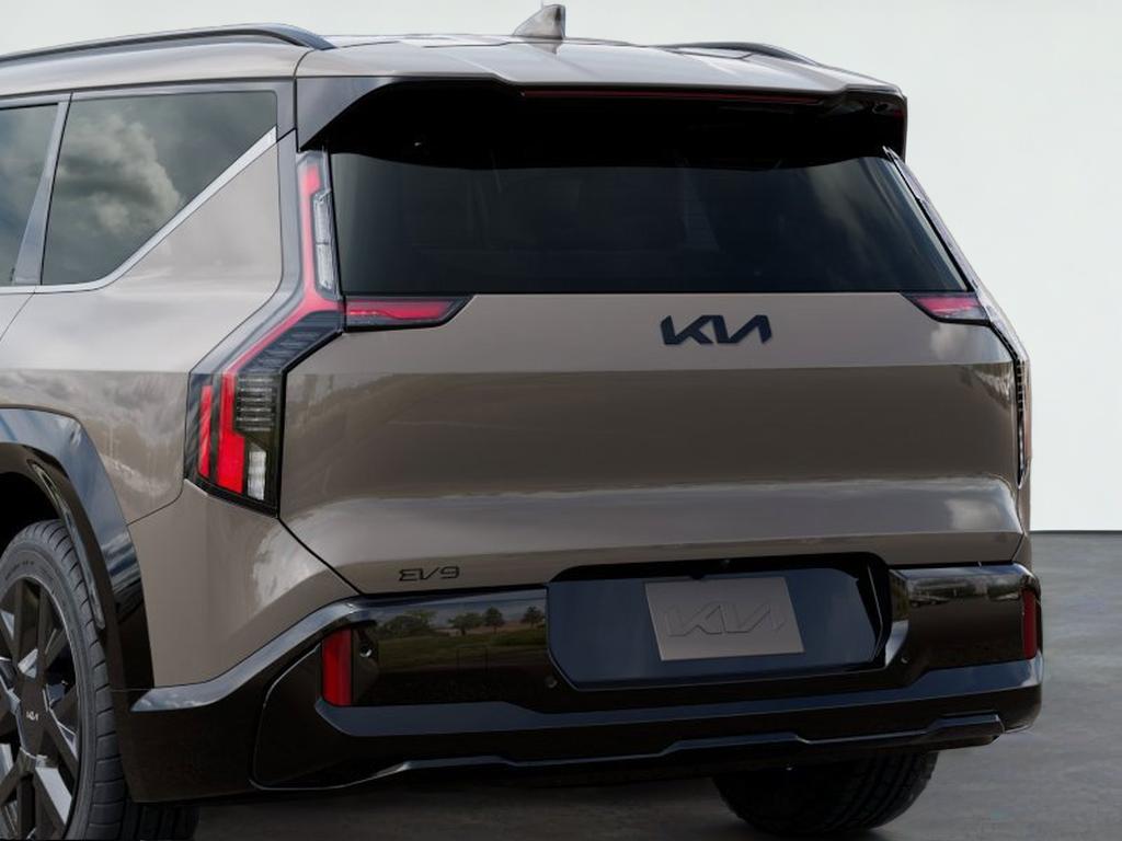 2026 Kia EV9 LAND