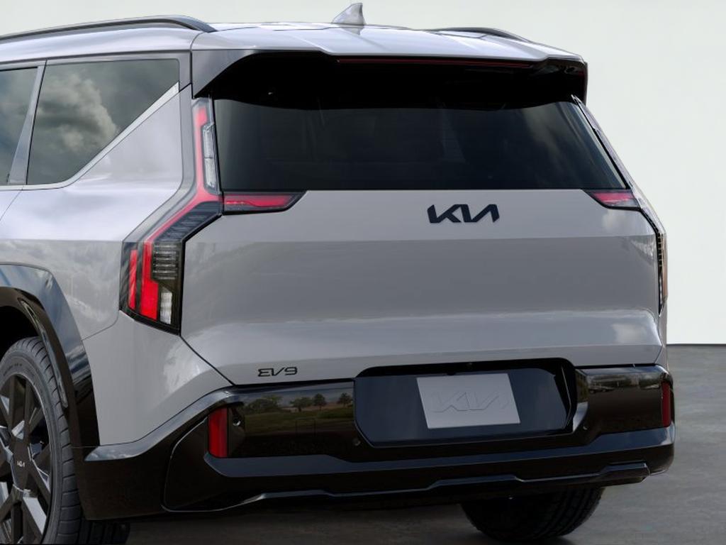 2026 Kia EV9 LAND