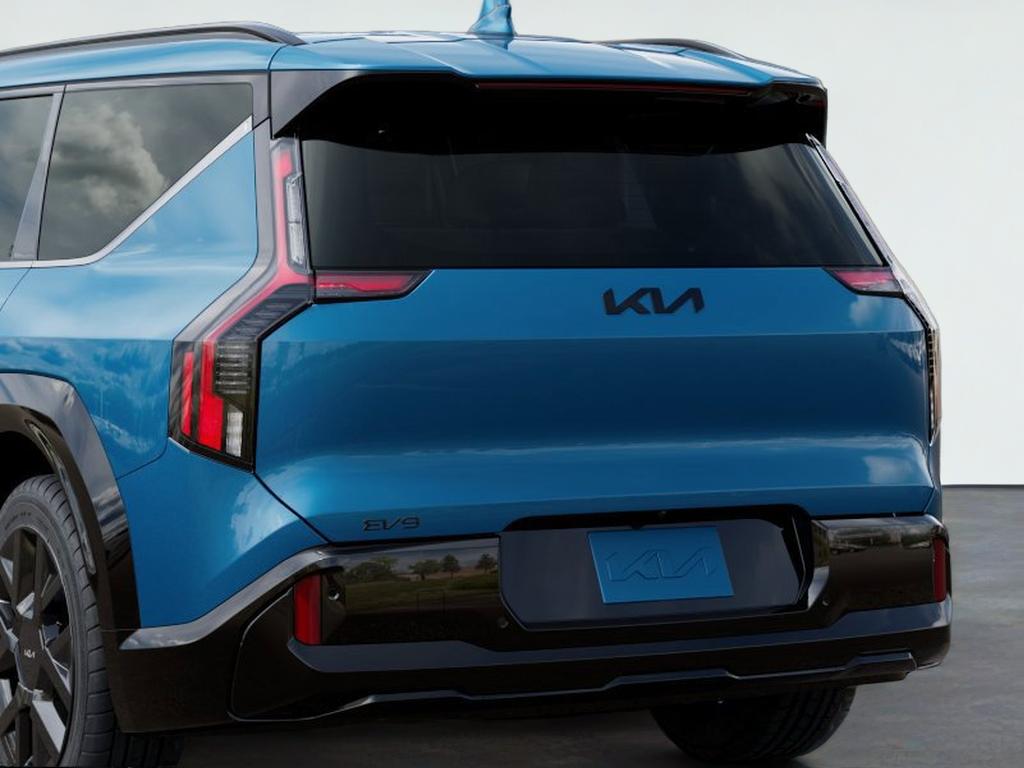 2026 Kia EV9 LAND