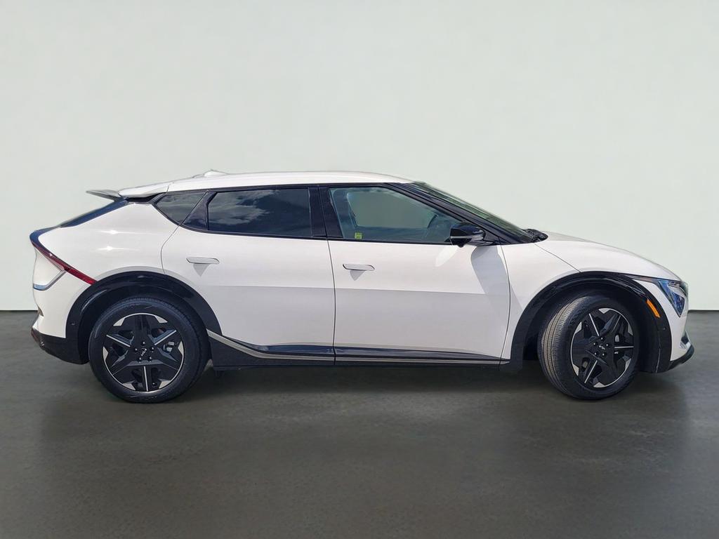 2025 Kia EV6 WIND