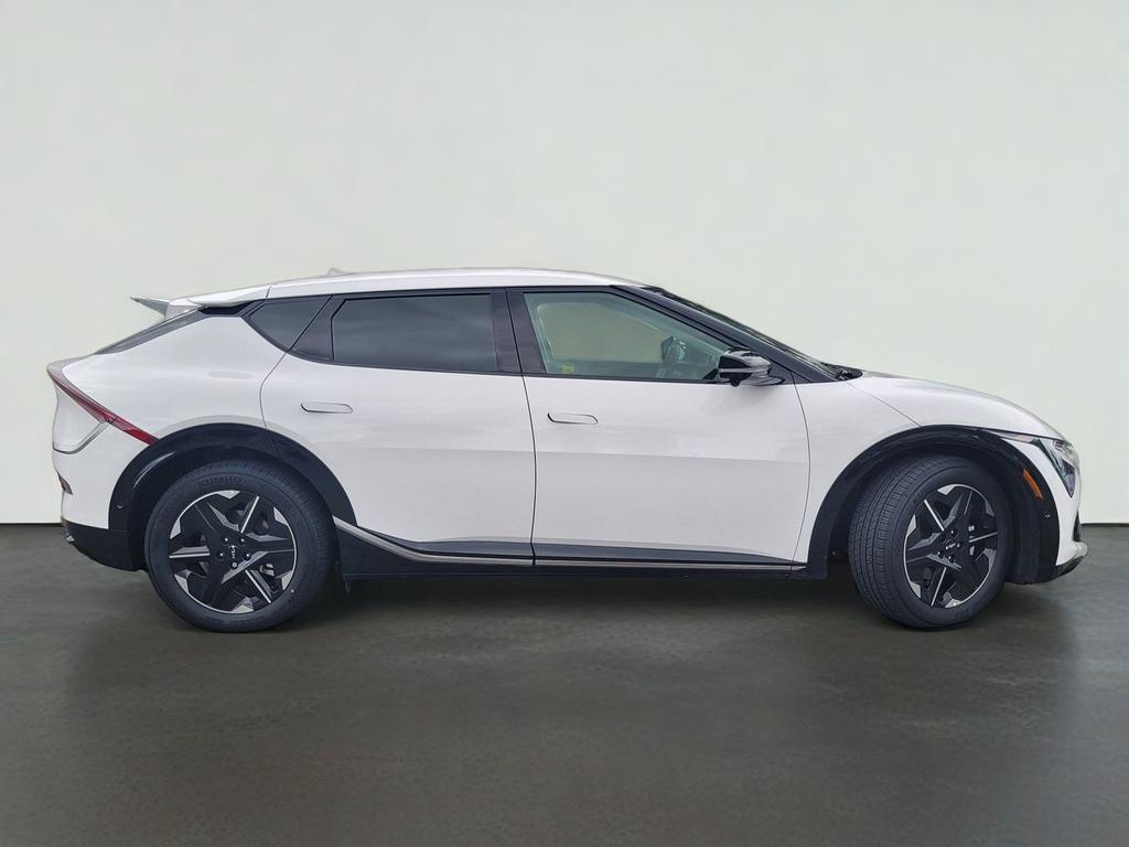 2025 Kia EV6 WIND