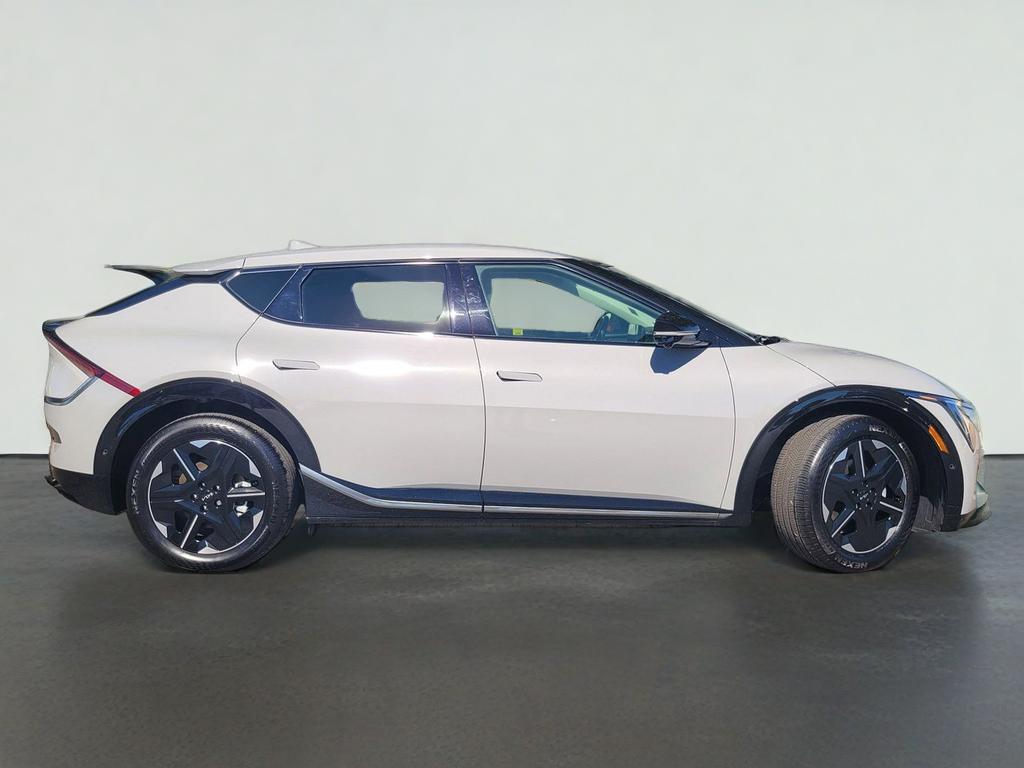 2025 Kia EV6 WIND
