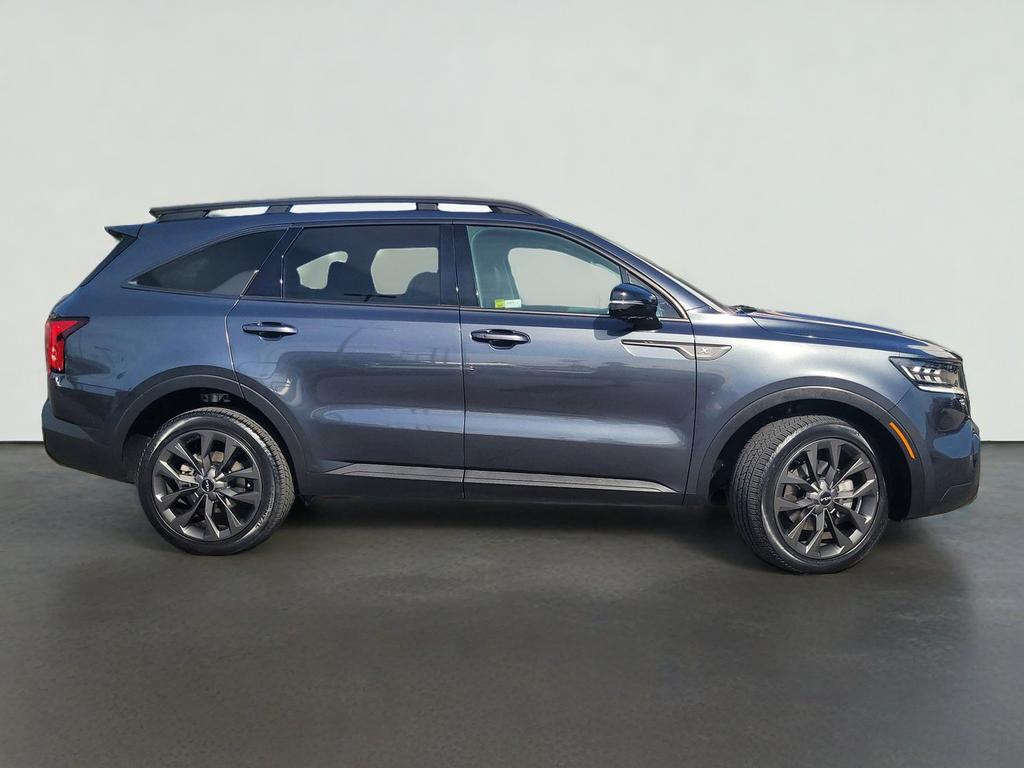 2023 Kia SORENTO Base