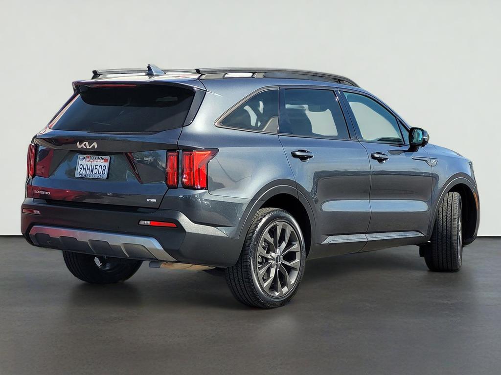 2023 Kia SORENTO Base