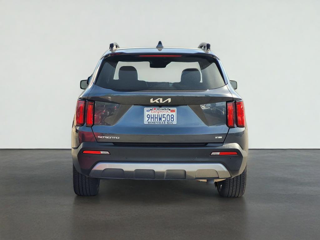 2023 Kia SORENTO Base