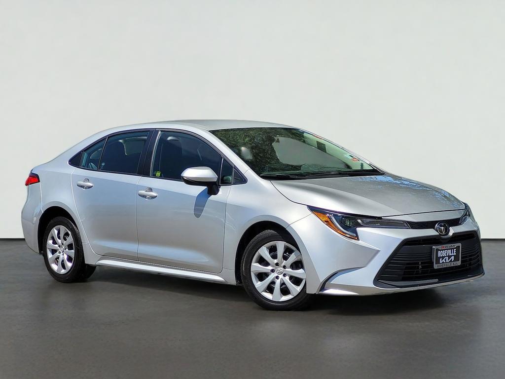 2023 Toyota Corolla LE CVT's photo