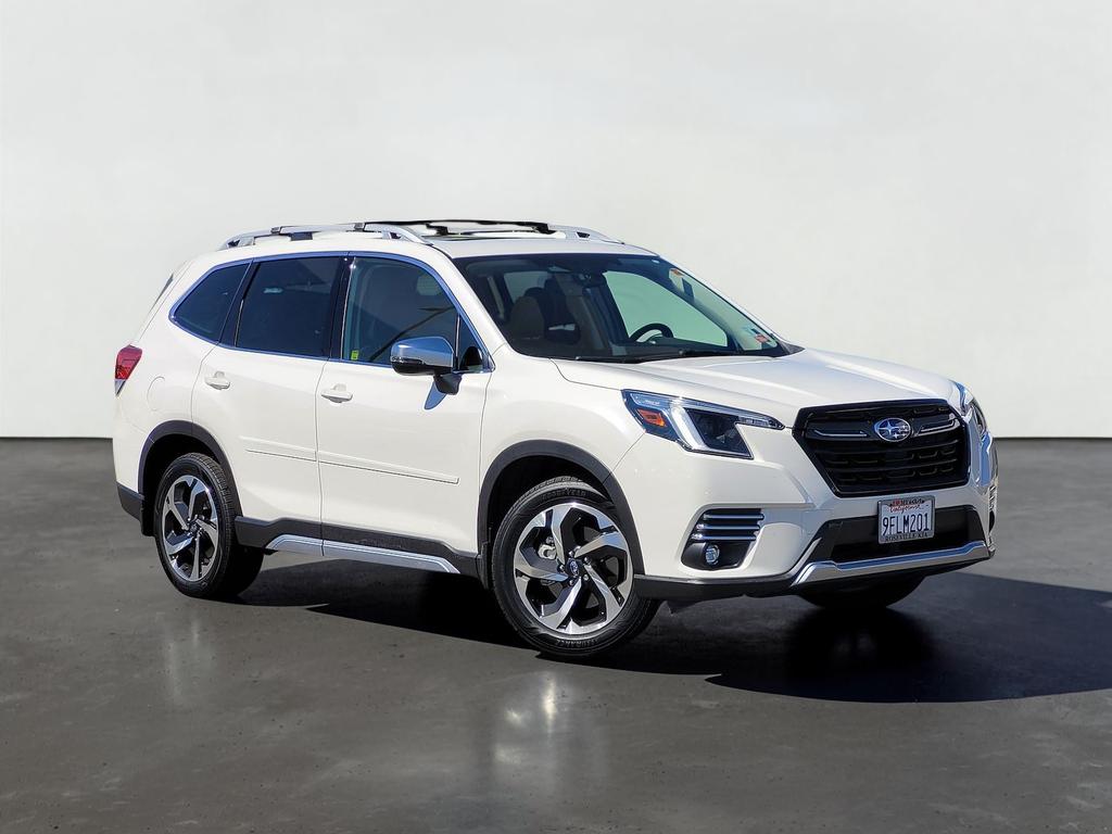 2023 Subaru FORESTER TOURING