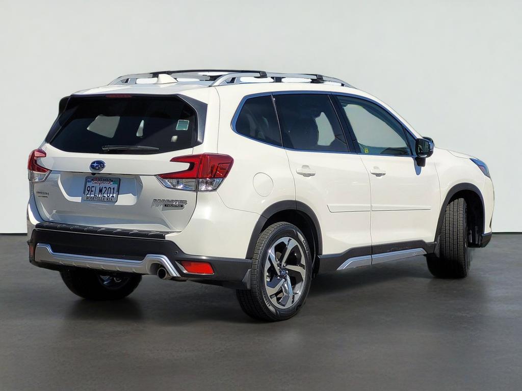 2023 Subaru FORESTER TOURING