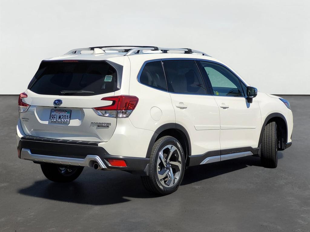 2023 Subaru FORESTER TOURING