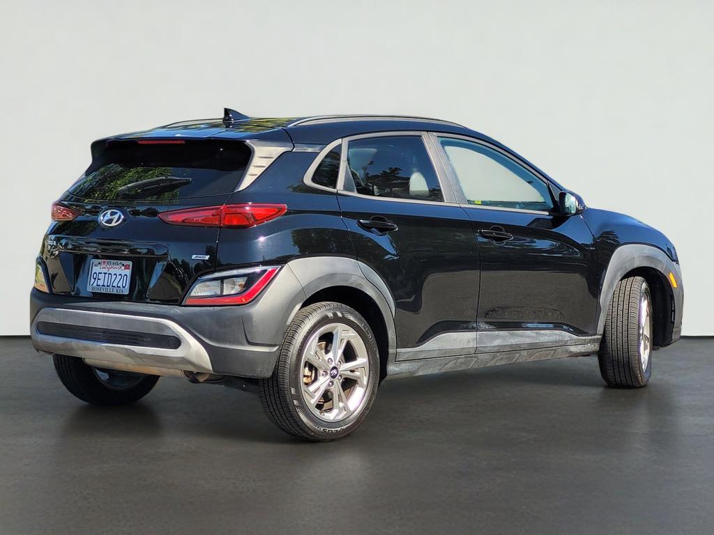 2022 Hyundai KONA SEL