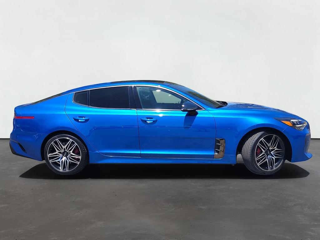 2022 Kia STINGER GT1