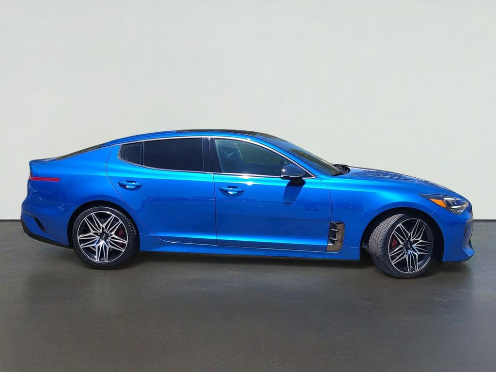 2022 Kia STINGER GT1