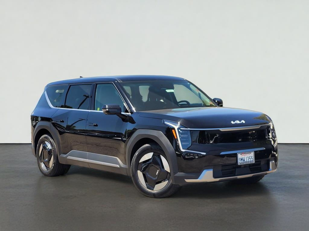 2024 Kia EV9 LIGHT LONG RANGE