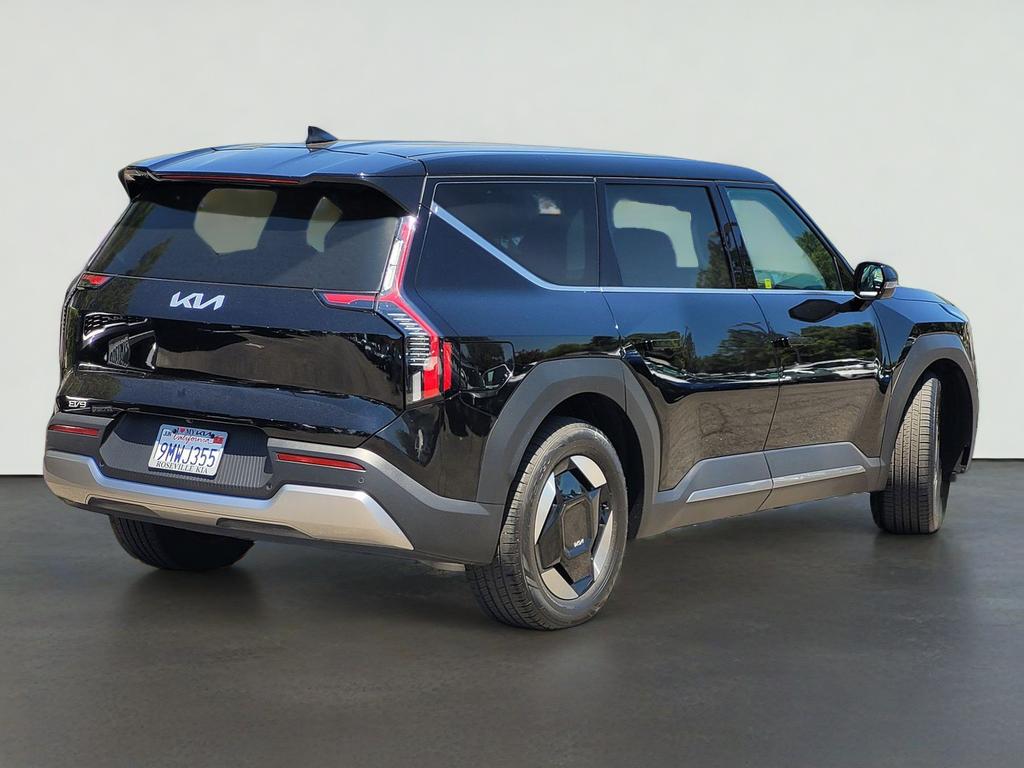 2024 Kia EV9 LIGHT LONG RANGE