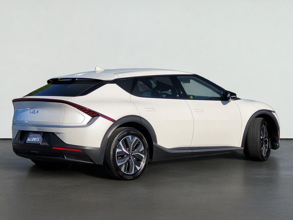 2024 Kia EV6 LIGHT
