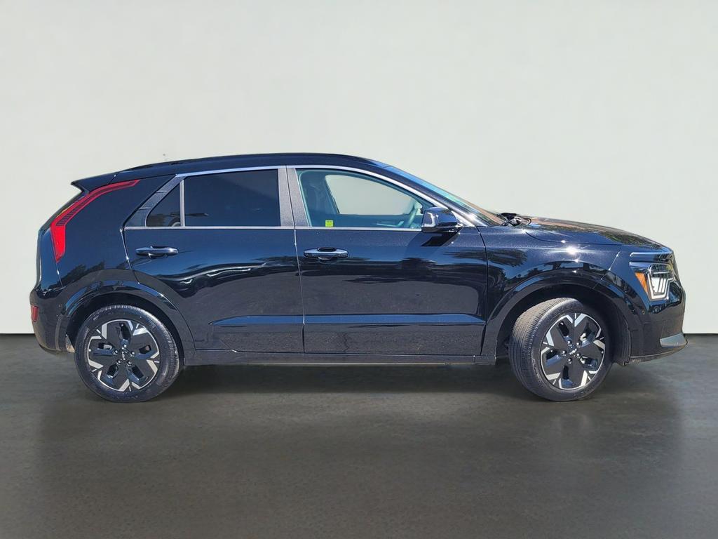 2025 Kia NIRO EV WAVE