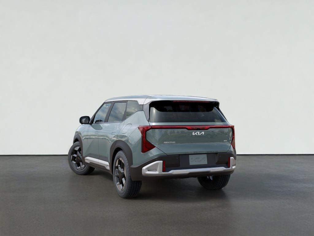 2027 Kia SELTOS EX