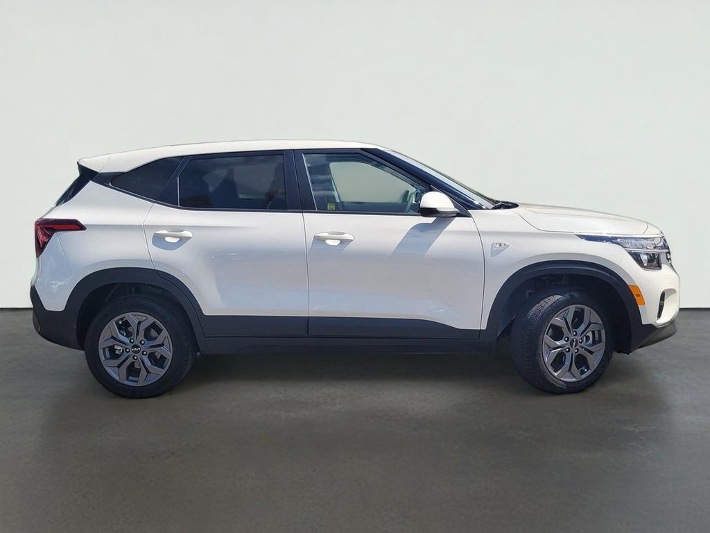 2024 Kia SELTOS LX