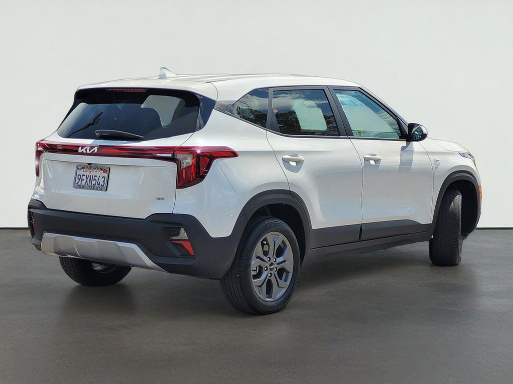 2024 Kia SELTOS LX