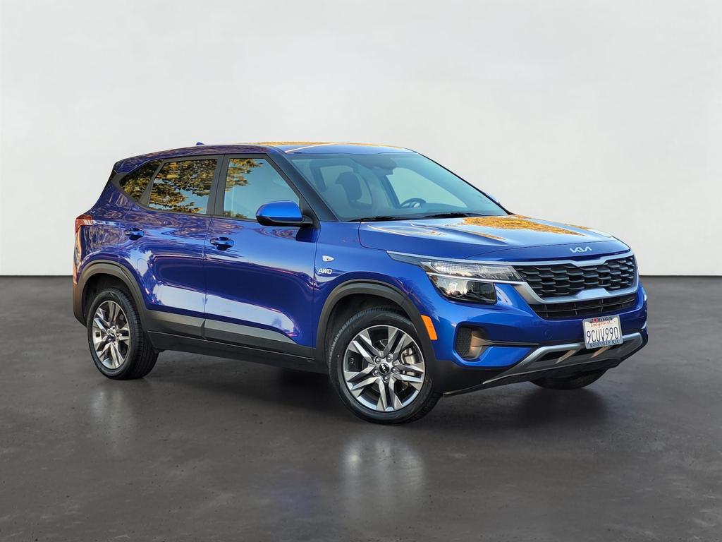 2023 Kia SELTOS LX
