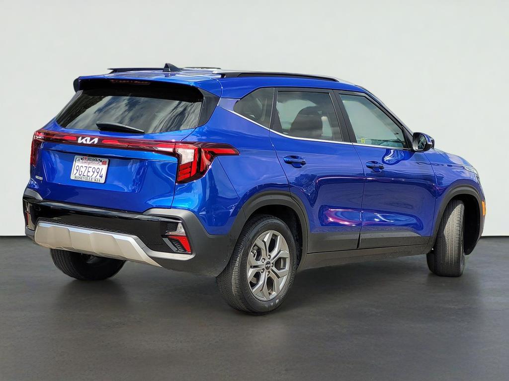 2024 Kia SELTOS S